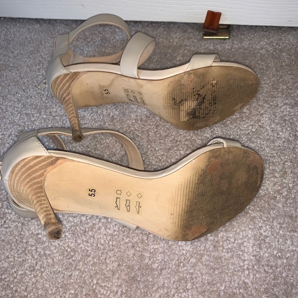 Nude straps heels - Picture 5 of 5